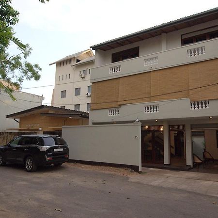 Lanka Hostel Colombo Buitenkant foto