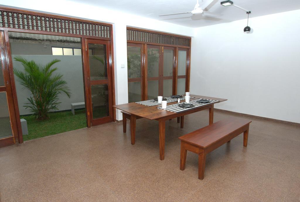 Lanka Hostel Colombo Buitenkant foto