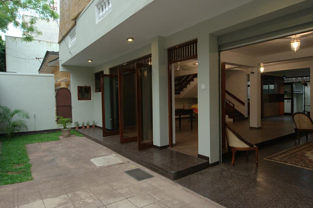 Lanka Hostel Colombo Buitenkant foto