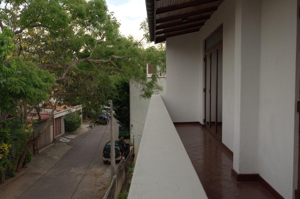Lanka Hostel Colombo Buitenkant foto